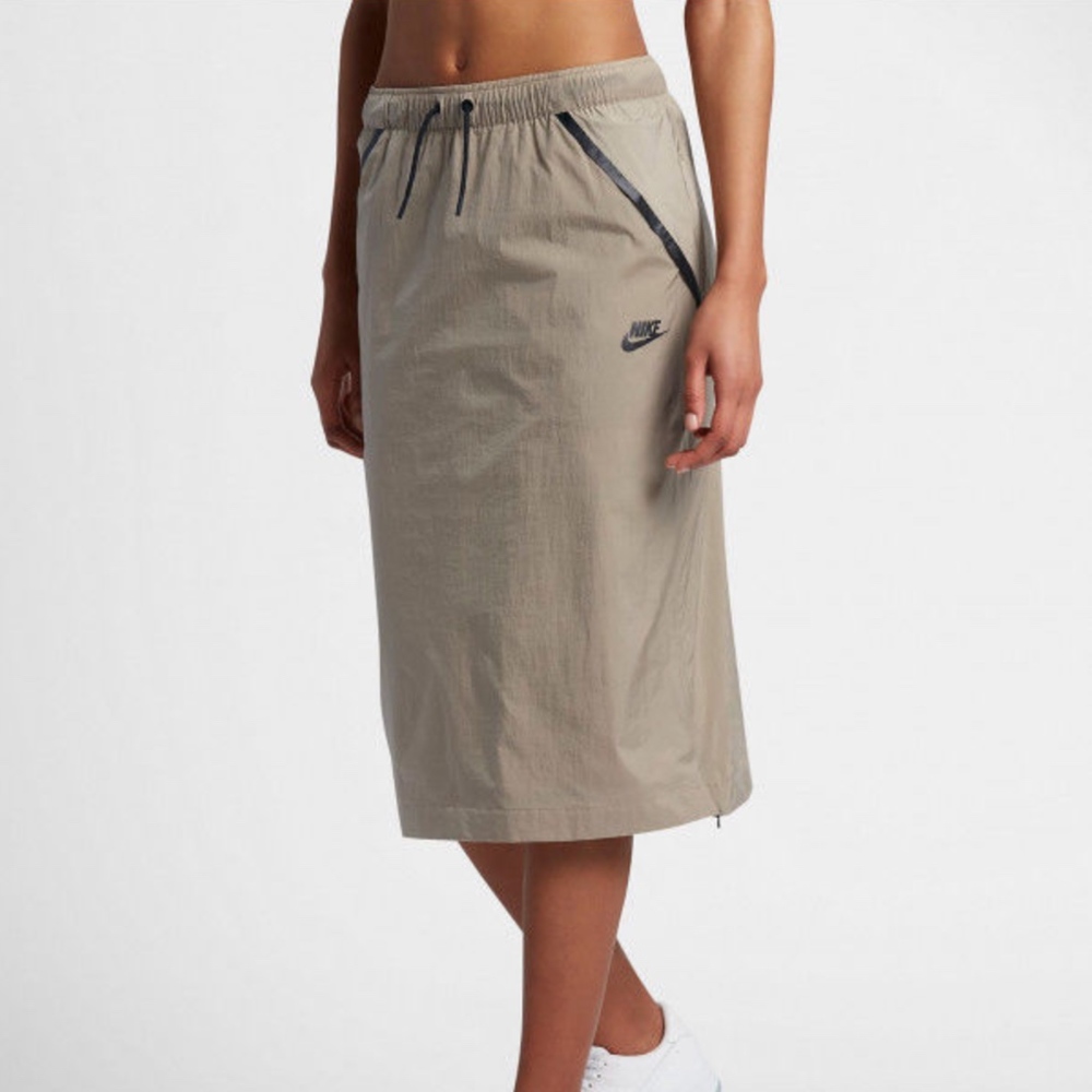 NWOT Nike Tech Hypermesh Midi Skirt Tan Black - Picture 2 of 7